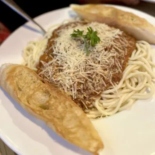 Spaghetti and meat sauce