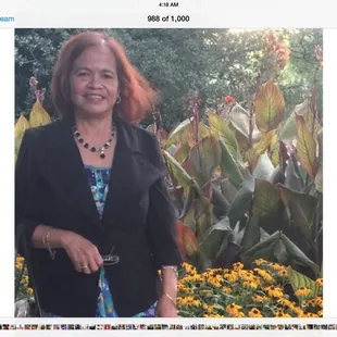 a picture of a woman