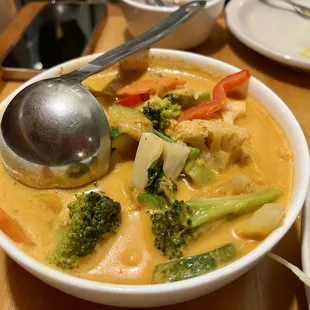 Red Curry (Gaeng Daeng) (I think)