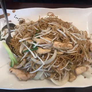 4. Chicken Chow Mein