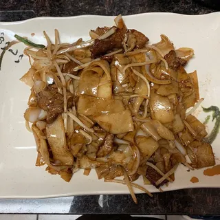 3. Beef Chow Fun