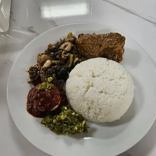 Nasi padang with beef rendang