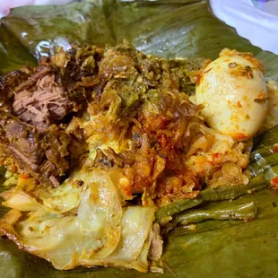 Nasi Padang with Beef Rendang