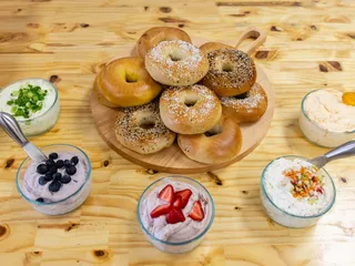 Born 2 Bagel