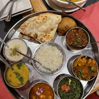 Vegetarian Thali (Dine In)