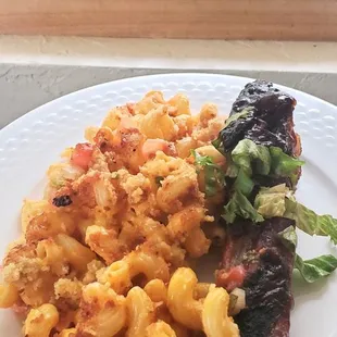 Ribs&amp; macarroni and cheese