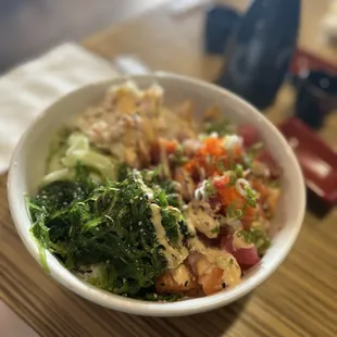 Poke bowl (mixed fish)