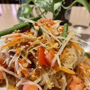 Thai papaya salad