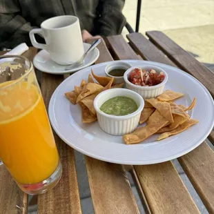Chips and salsa