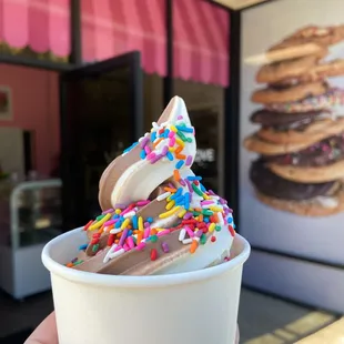 Cookies and Soft Serve? YES PLEASE!