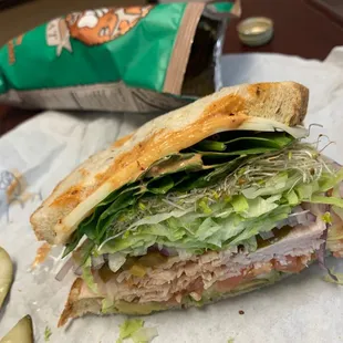 Healthy Californian Sandwich add turkey and chipotle sauce