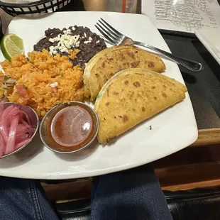 Birria (2) Tacos De Birria