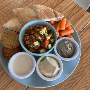Sampler Maya&apos;s Mezze Plate