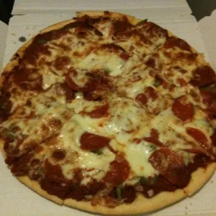 Medium Pepperoni and Green Pepper Pizza