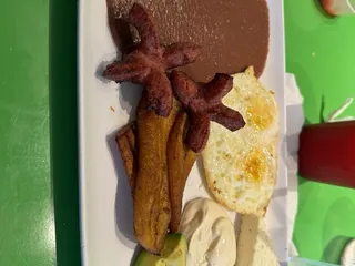 Taqueria y Pupuseria El Sabor De Mi Tierra