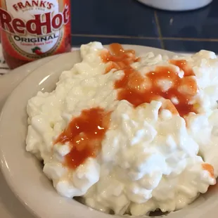 Don&apos;t want potatoes with your omelette?  Get cottage cheese instead.  There may or may not be an up-charge, depending on your &quot;tip rep.&quot;
