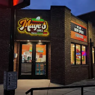 the outside of the restaurant