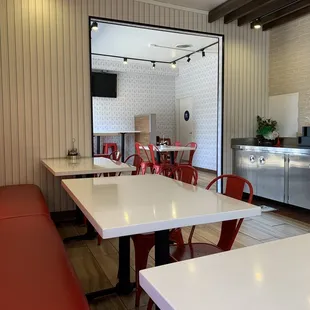 sushi and sashimi, interior