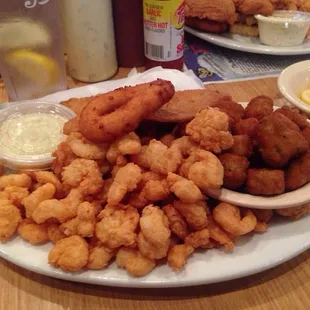 Fried shrimp and tilapia lunch special!