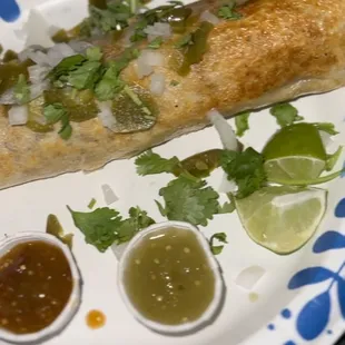 Carne Asada Burrito with my chosen toppings and both salsa options (un verde y una roja)