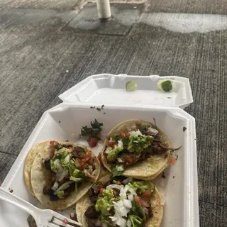 3 Tacos-Carne Asada