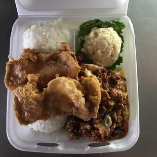 MIX PLATE FRIED CHICKEN &amp; CHILI