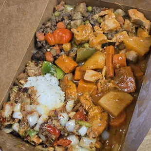 Rice, pancit, picadillo, afritada, and sigsig.