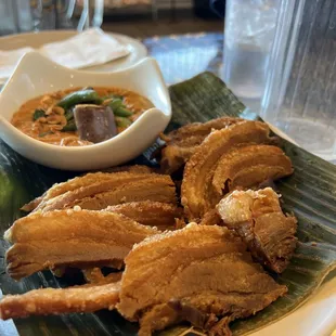 Crispy Pata (House Special)