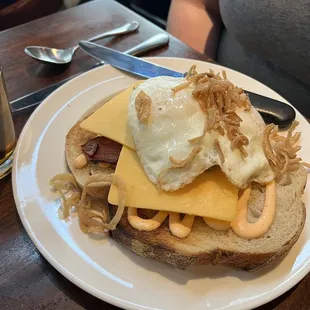 Breakfast Sandwich