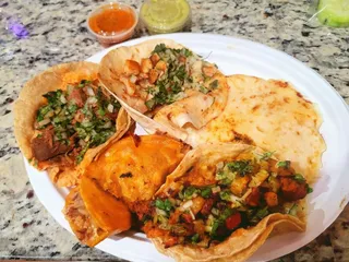 Gran Azteca Mexican Food Bar & Grill