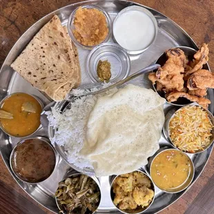 Veg thali platter (lunch)