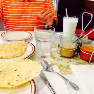 All the three chutneys are delicious, true to taste. All different. Coconut chutney a bit spicy if you're not used to the taste.