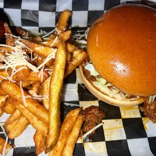 Sloppy Joe with truffle oil fries