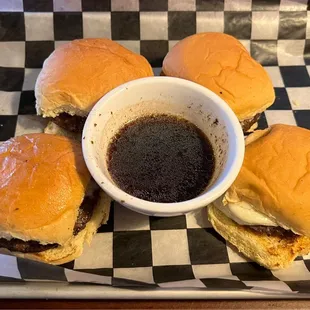 Sliders with provolone cheese