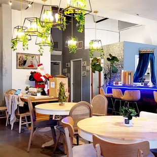 Plenty of seating available