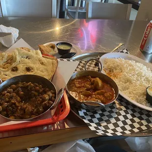 Punjabi Cholay, butter chicken and samosa!!