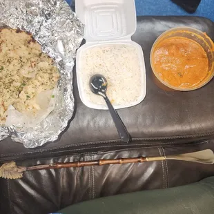 Butter chicken, Rice, and Garlic Naan