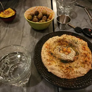 Hummus &amp; olives
