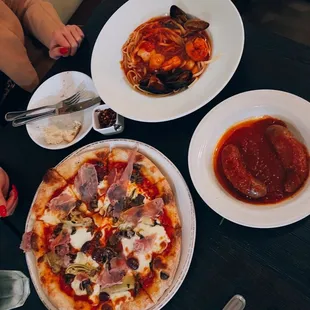 Pizza: Quattro stagioni / $18, Linguine alla pescatora / $24 + Salsiccia (sausage) / $6