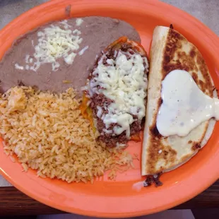 Combo, chile relleno &amp; chicken quesadillas