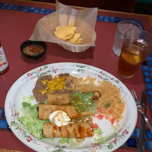 Pollo flautas