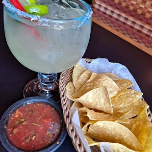 Excellent margarita, spicy salsa