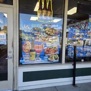 Front of the taqueria