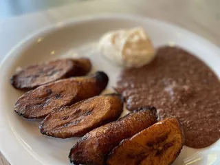 El Cuscatlan Restaurant