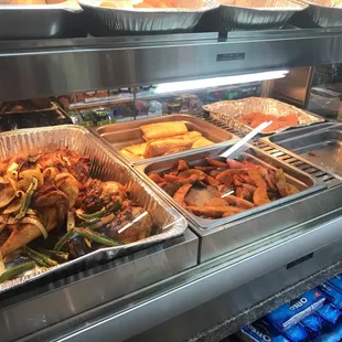 food, chicken wings and fried chicken