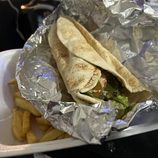 Falafel wrap (comes with fries)