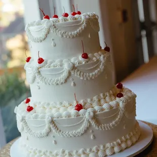 Lambeth-style Wedding Cake. Looked EXACTLY like the inspiration photo! It tasted amazing too.