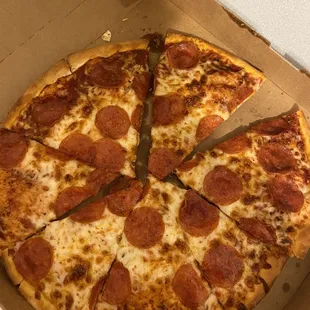 Medium pepperoni pizza