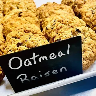 oatmeal raisin cookies