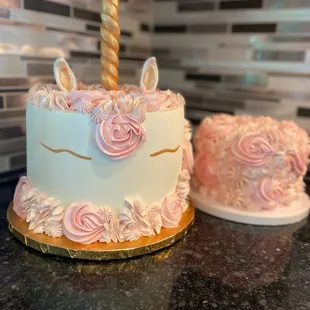 Unicorn Birthday &amp; smash cake